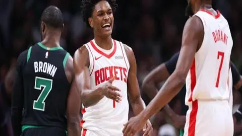 “伯恩茅斯与曼联战平，B费独中两元”