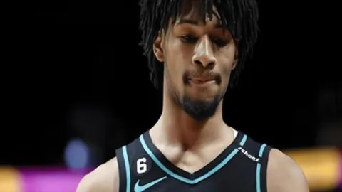 乌兹超数据解读：花刺子意欲分析大乐透期号推荐